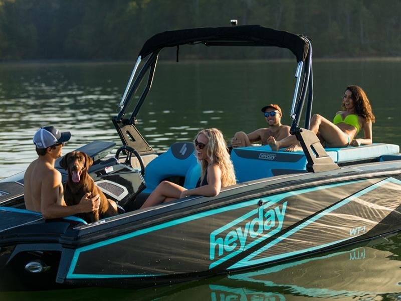 2017 Heyday WT-1 wakeboat