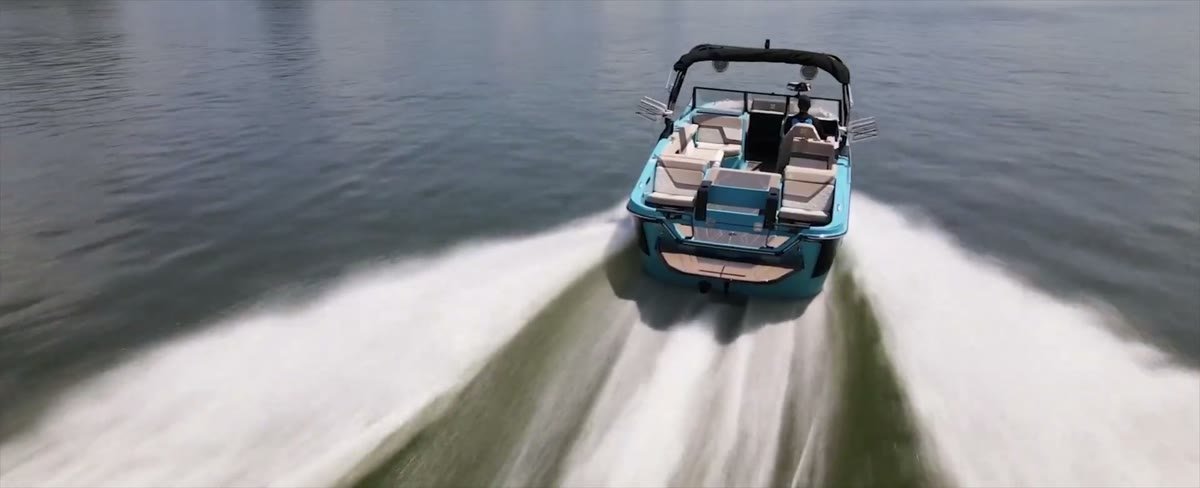 2022 Heyday H22 throwing a wake