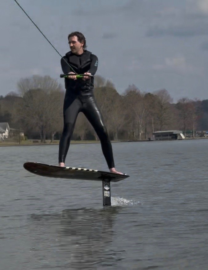 Hydrofoiling on a Liquid Force board